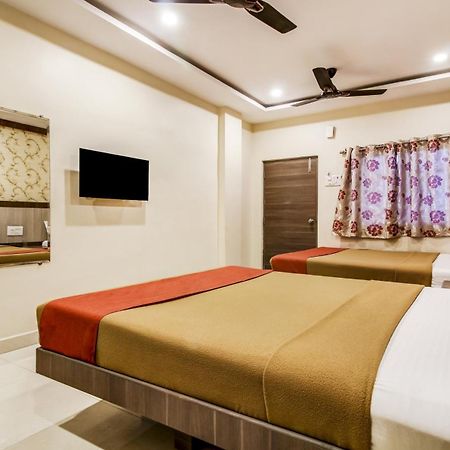 Hotel Neem Tree Hyderabad Airport Shamshabad Dış mekan fotoğraf