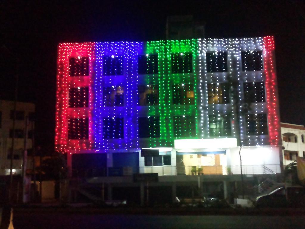 Hotel Neem Tree Hyderabad Airport Shamshabad Dış mekan fotoğraf