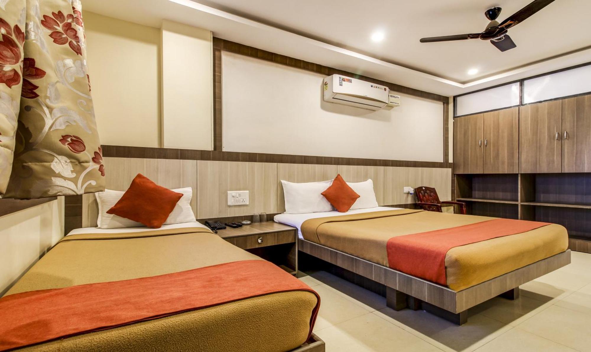 Hotel Neem Tree Hyderabad Airport Shamshabad Dış mekan fotoğraf