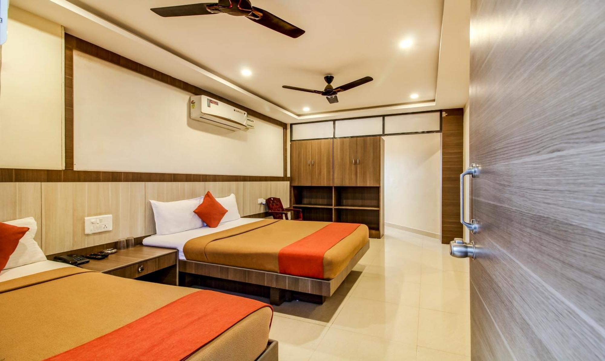 Hotel Neem Tree Hyderabad Airport Shamshabad Dış mekan fotoğraf