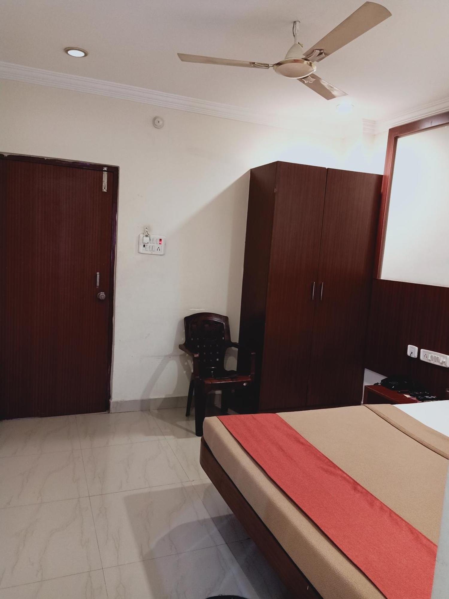 Hotel Neem Tree Hyderabad Airport Shamshabad Dış mekan fotoğraf