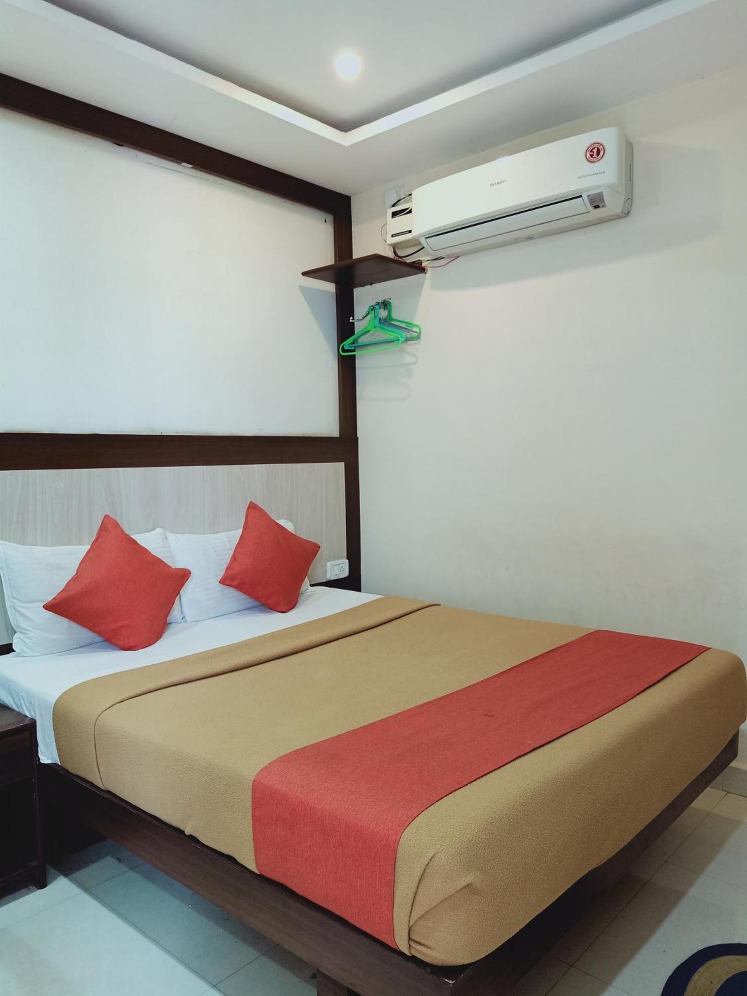 Hotel Neem Tree Hyderabad Airport Shamshabad Dış mekan fotoğraf
