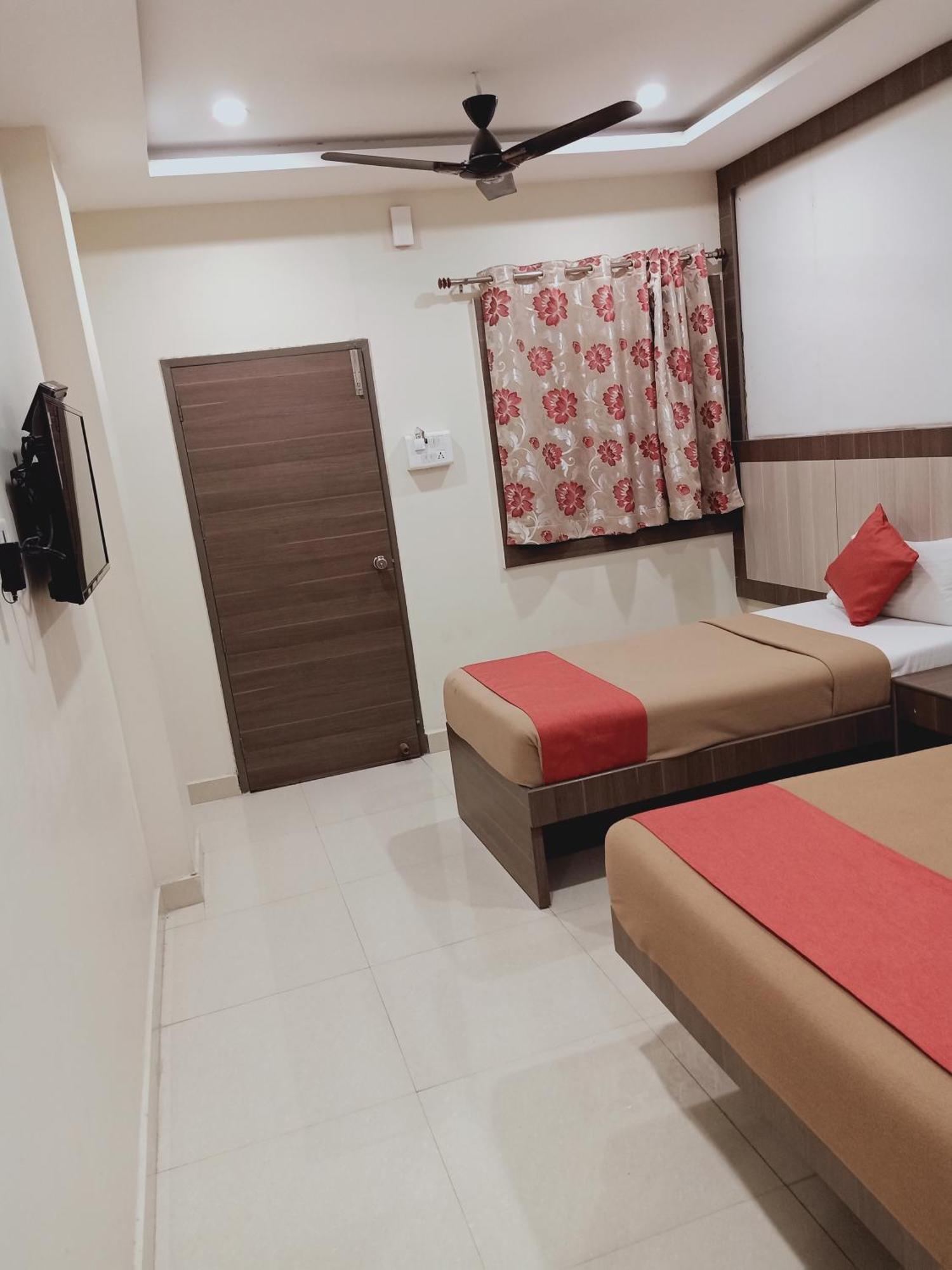 Hotel Neem Tree Hyderabad Airport Shamshabad Dış mekan fotoğraf