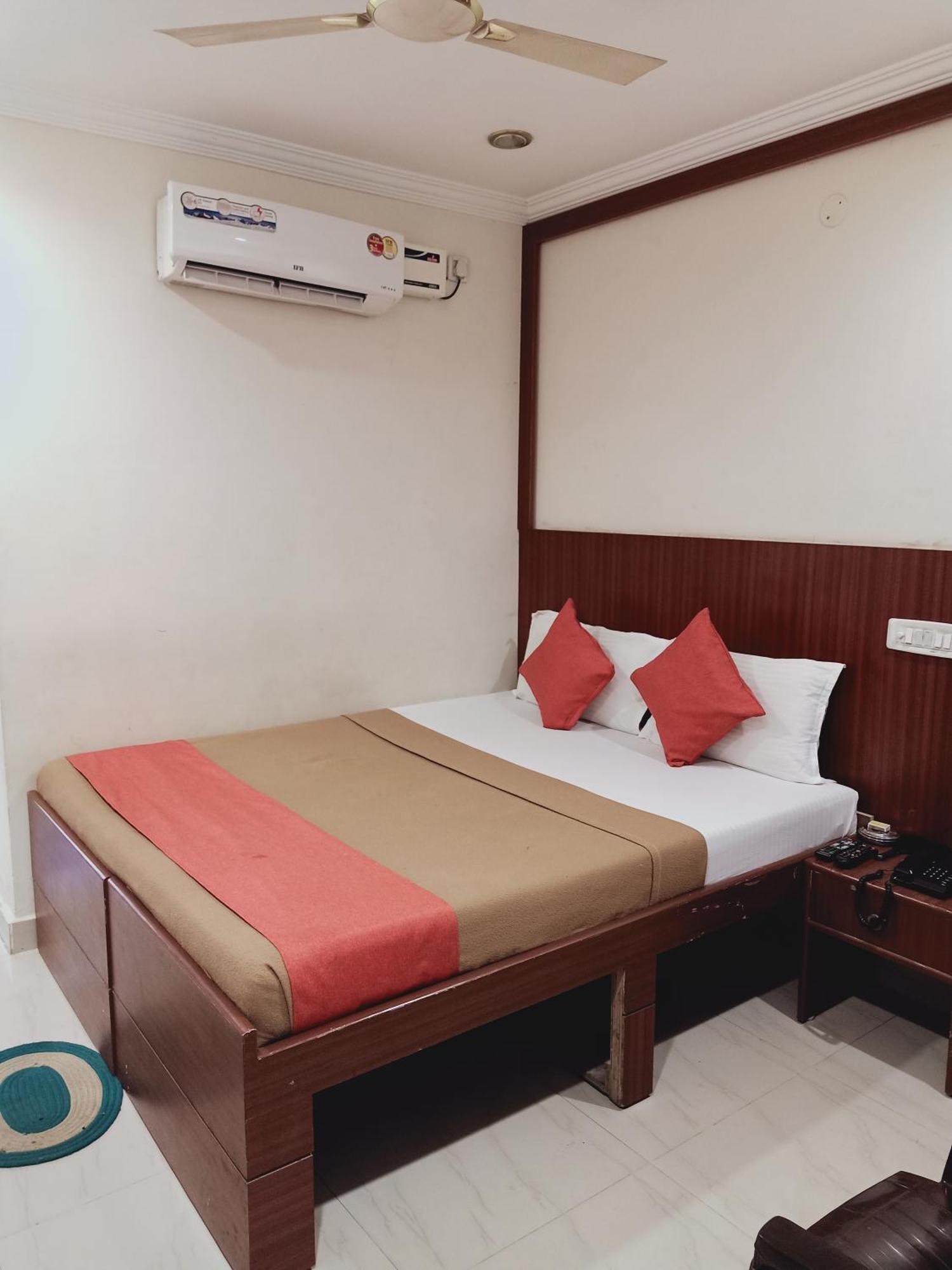 Hotel Neem Tree Hyderabad Airport Shamshabad Dış mekan fotoğraf