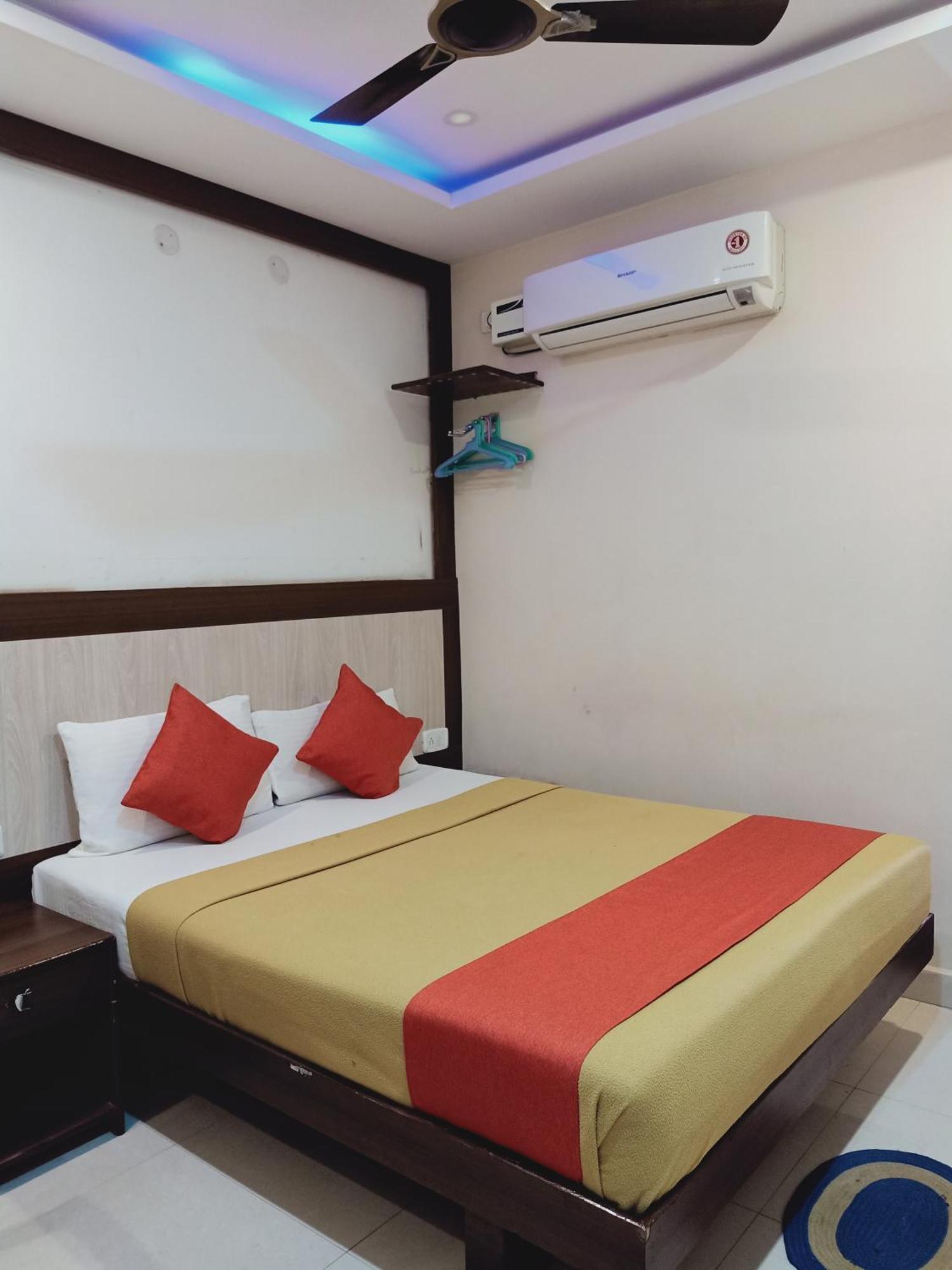 Hotel Neem Tree Hyderabad Airport Shamshabad Dış mekan fotoğraf
